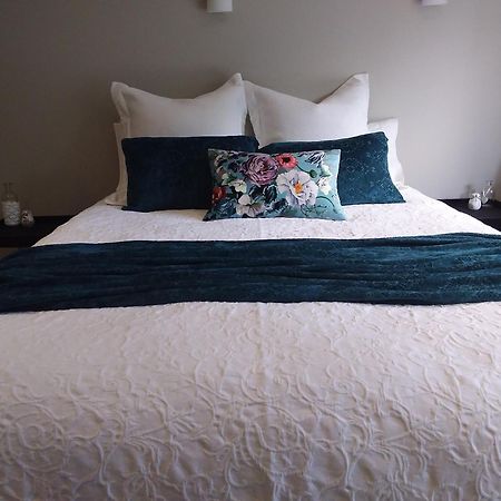 Karapiro Willows Luxury B & B Cambridge Exterior photo