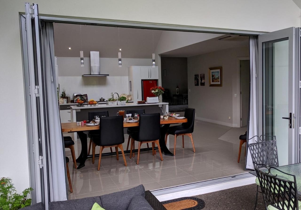 Karapiro Willows Luxury B & B Cambridge Exterior photo